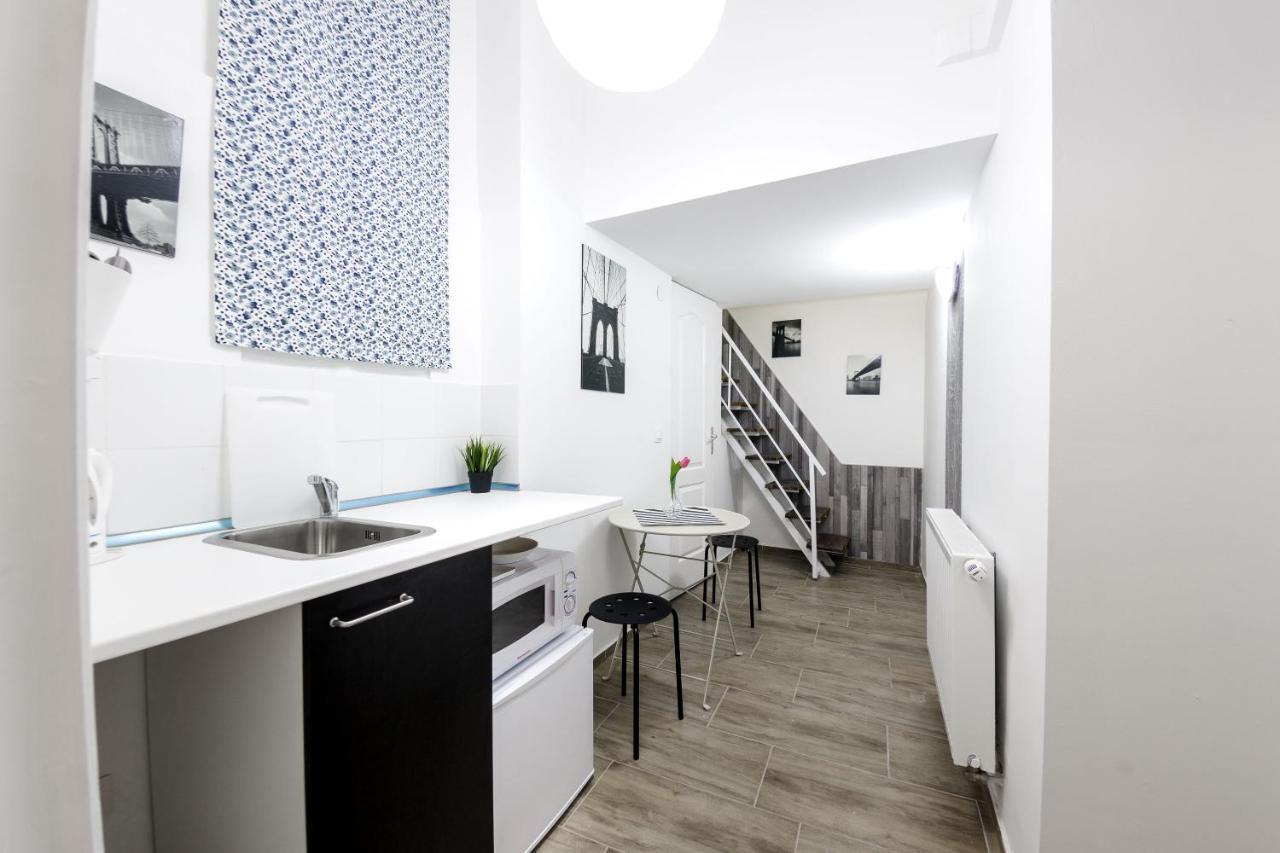 Rio'S Stylish Central Flats Budapest Ruang foto